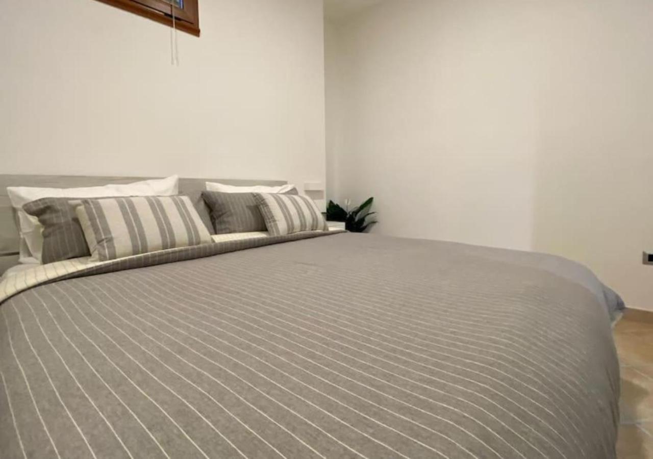 Loft Comodo Ed Elegante • Wi-Fi E Colazione 산루리 외부 사진