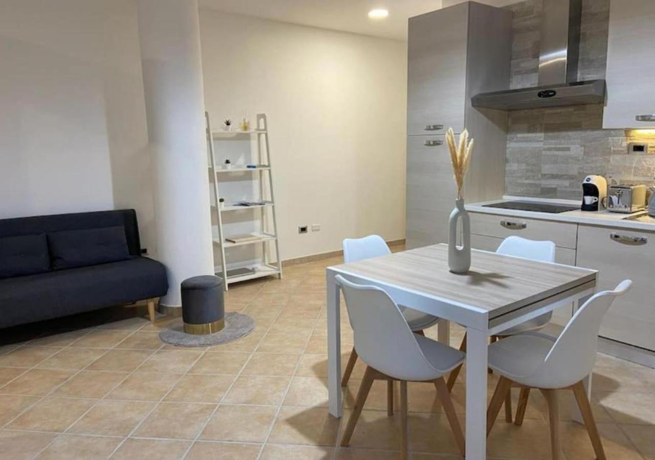Loft Comodo Ed Elegante • Wi-Fi E Colazione 산루리 외부 사진